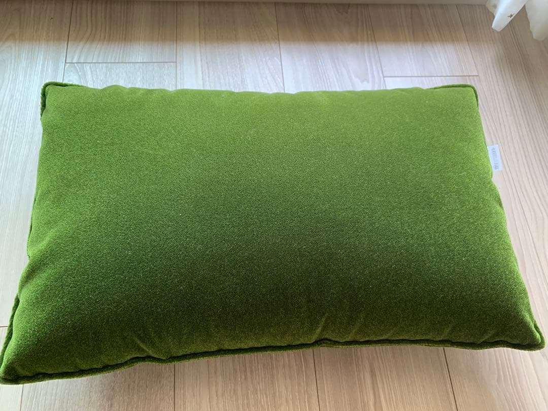 カリモク60 ハーフクッション　モケットグリーン　新品未使用