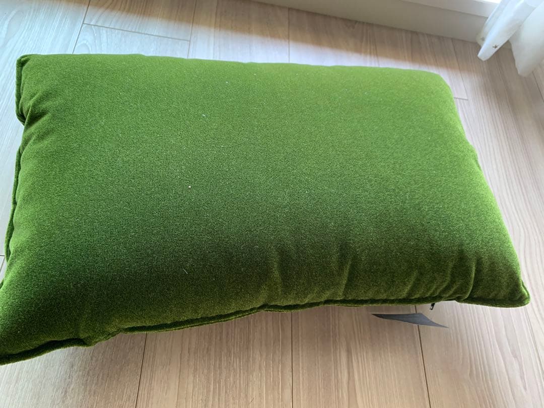 カリモク60 ハーフクッション　モケットグリーン　新品未使用