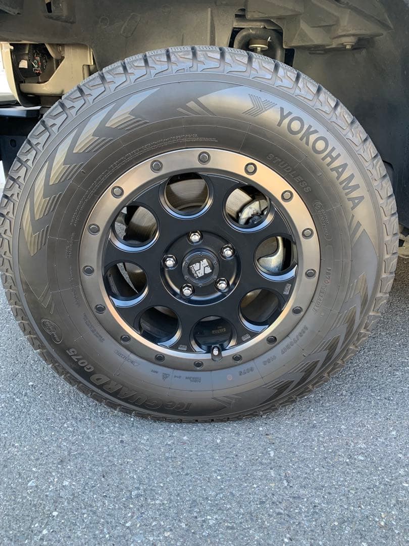 jeep ラングラー スタッドレスタイヤ 4本　タイヤのみ