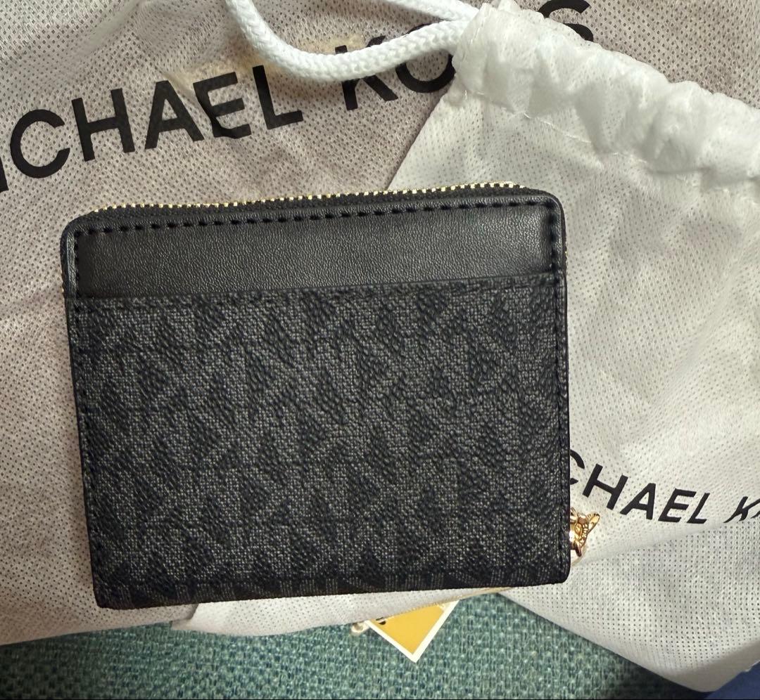 バイキンマン。MICHAEL KORS 二つ折り財布 ブラック