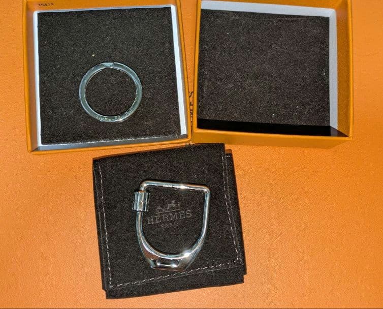 t*e様 新品箱付きHERMESエルメス エトリエ キーリング キーホルダー