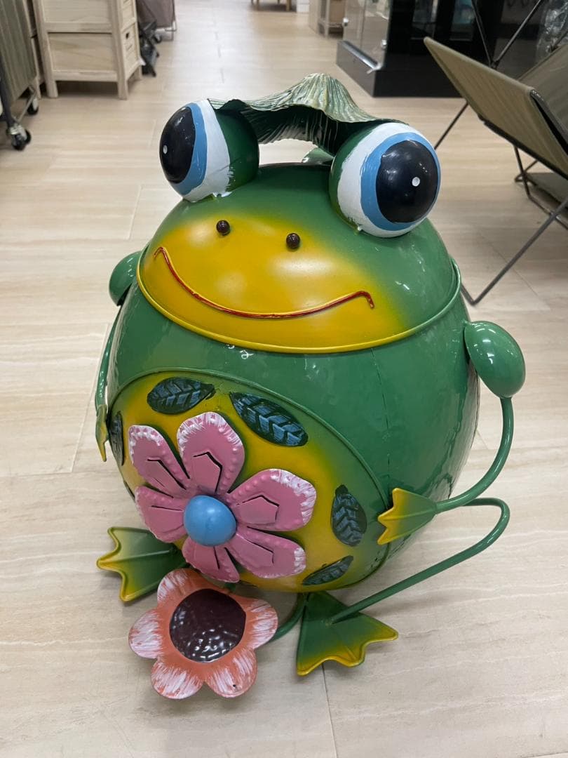 ダストビン　ダストボックス　ゴミ箱　カエル　かえる　蛙　ペダル式　蓋付　フタ付き