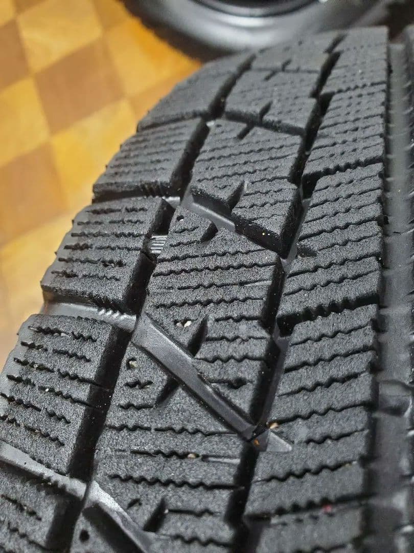 155/65R14 スタッドレス ブリヂストン VRX