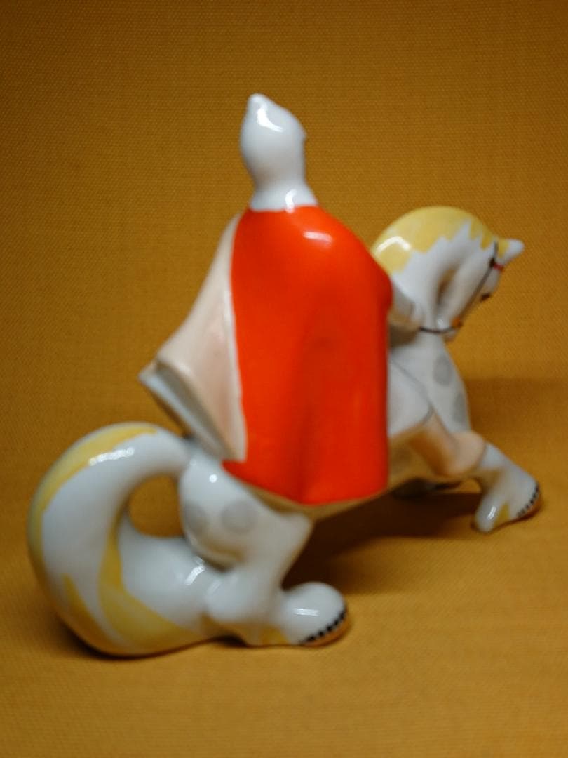 【美品】ウマ　馬　陶器　オブジェ　置物　インテリア　工芸品　美術品　A3410