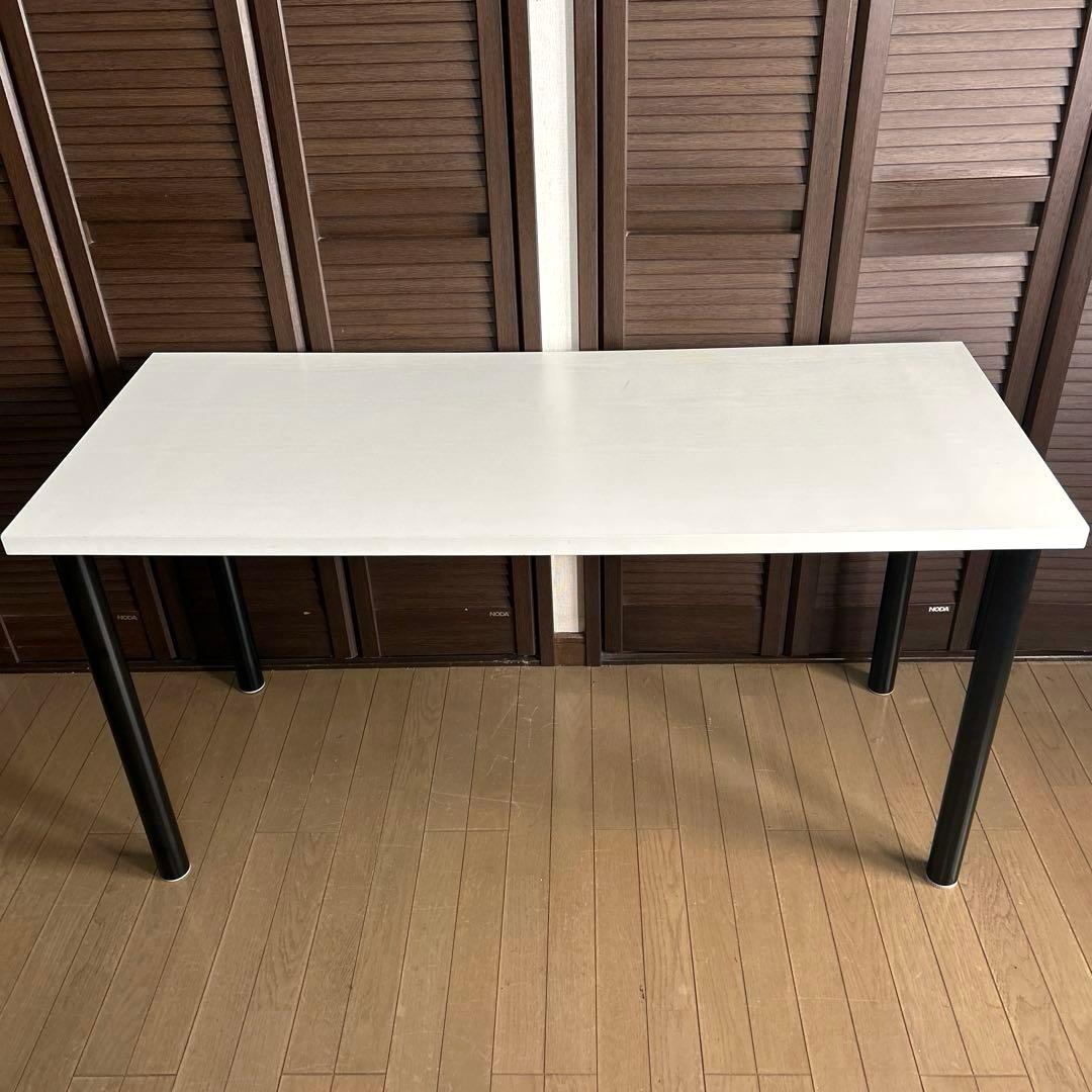 ニトリ　テーブル　ダイニングテーブル　140×59×高さ72cm