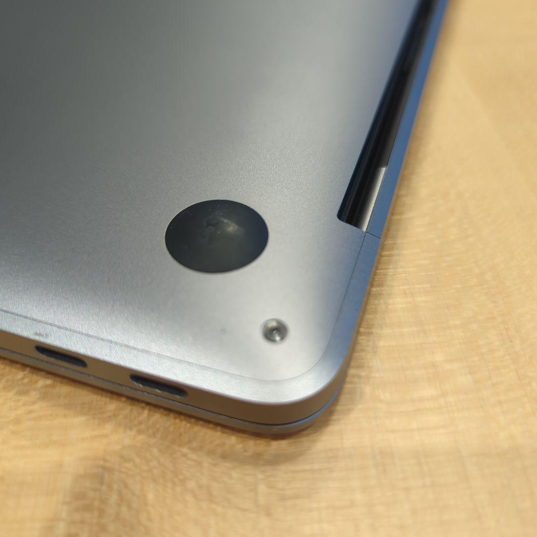 MacBook Pro 13-inch 2017 本体