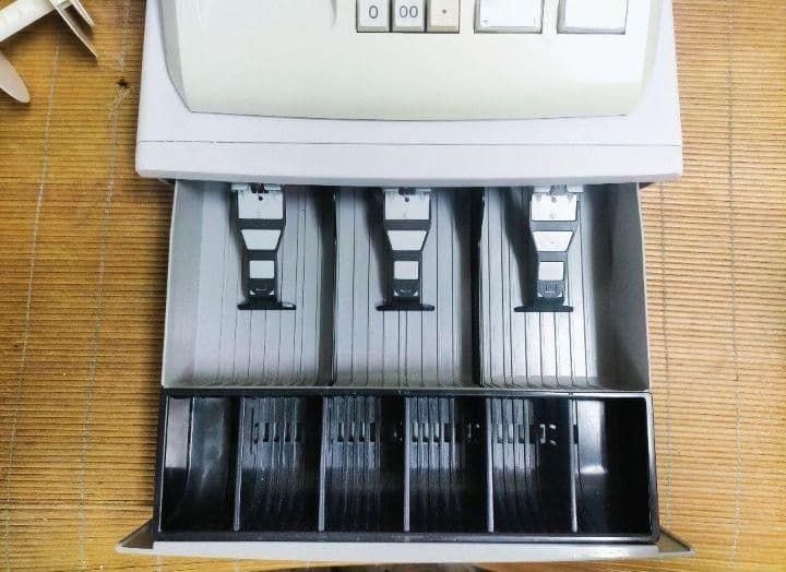 カシオレジスター　100ER　簡単便利特殊　送料込　077210