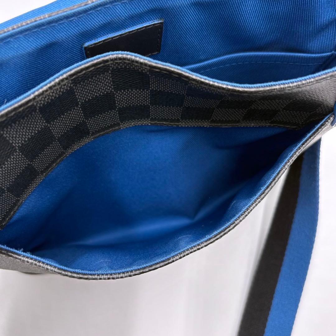 ルイヴィトン　ダミエグラフィット ディストリクト ショルダー　25043002