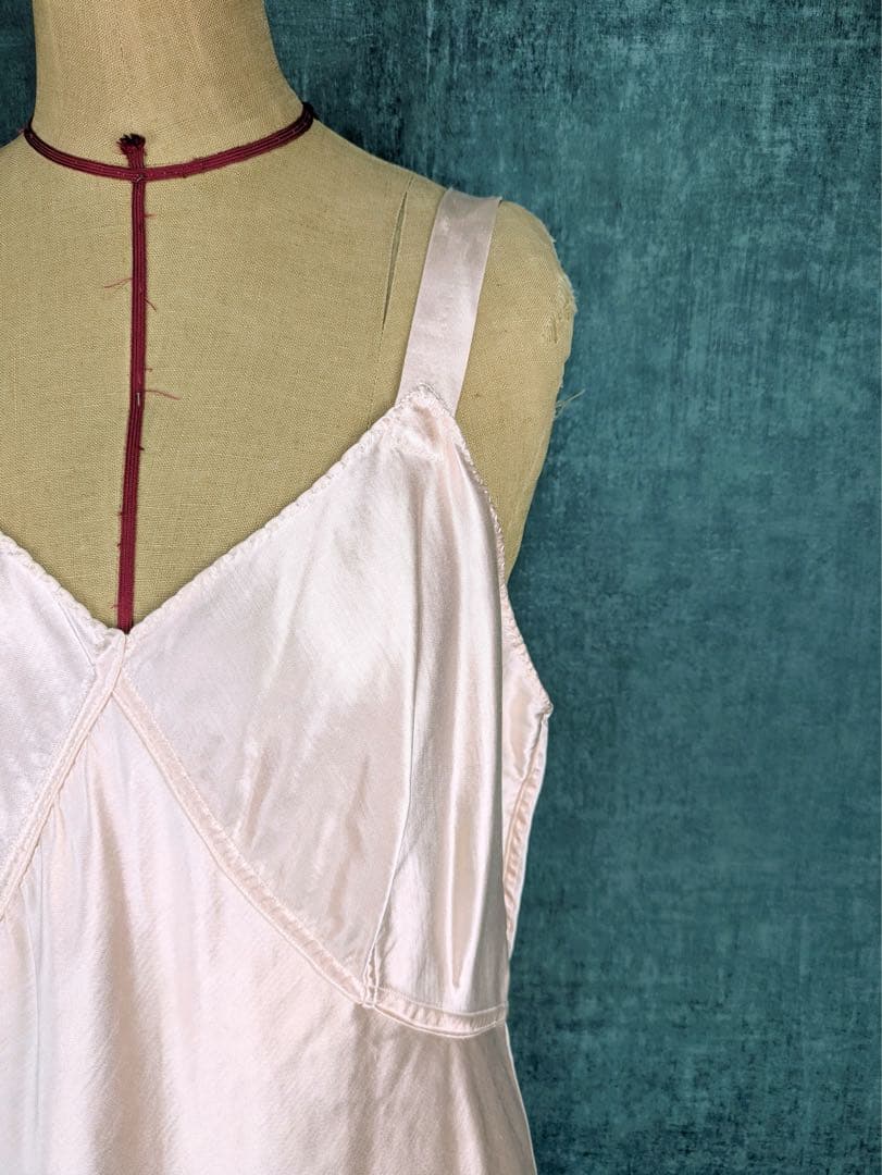 1940s Pink satin slip フランスヴィンテージ