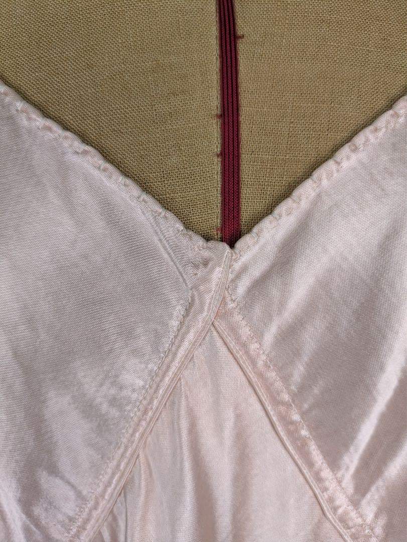 1940s Pink satin slip フランスヴィンテージ