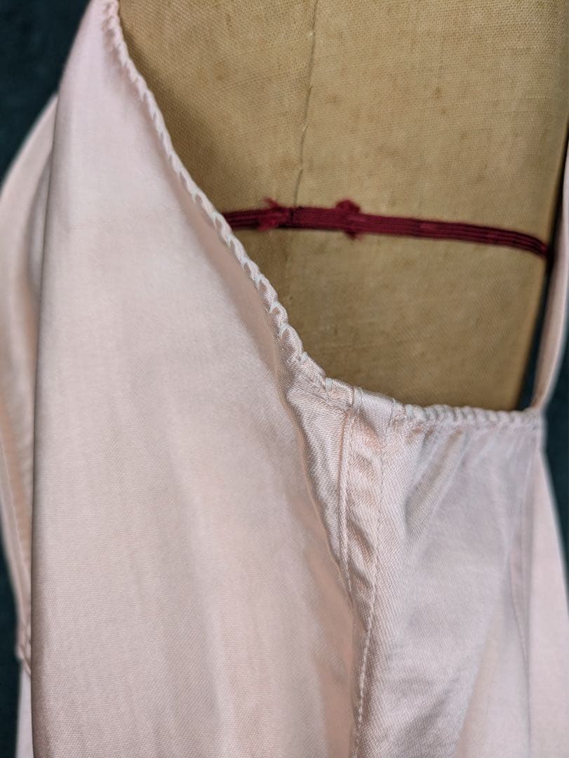 1940s Pink satin slip フランスヴィンテージ