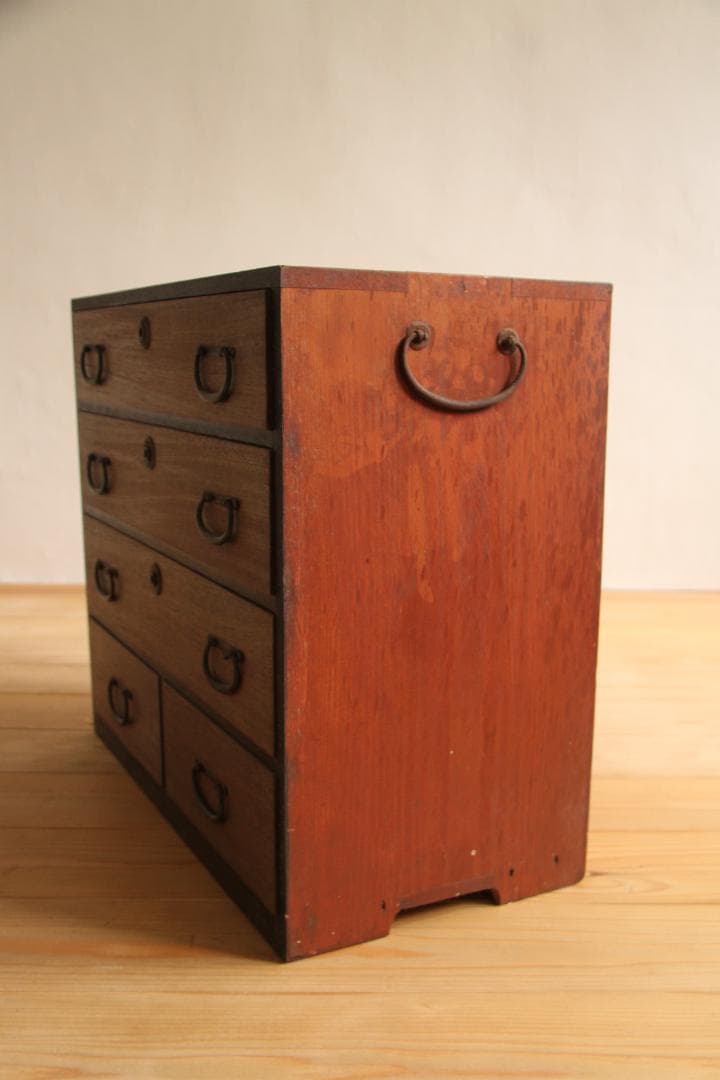 収納棚　タンス　和箪笥