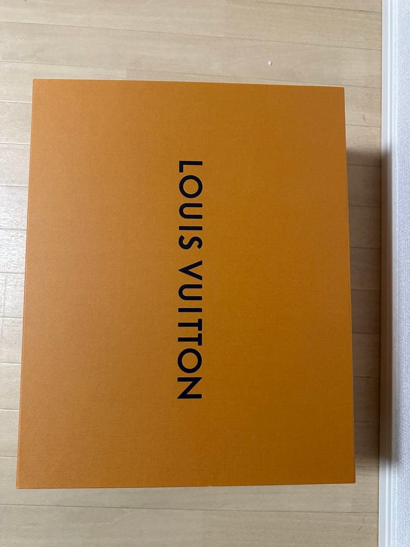 LOUIS VUITTON ルイヴィトン　ピンククッション　LV バケーション