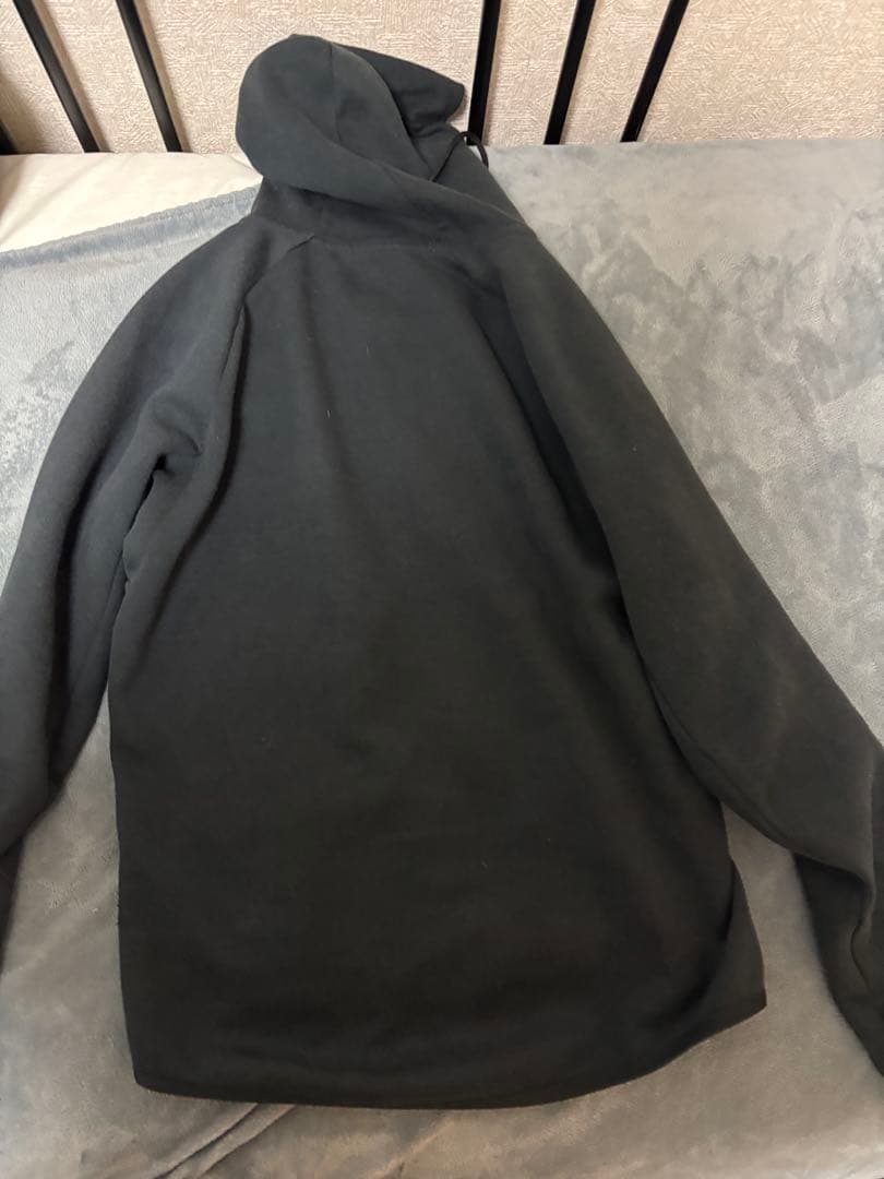 Nike テックセットアップ早い者勝ち