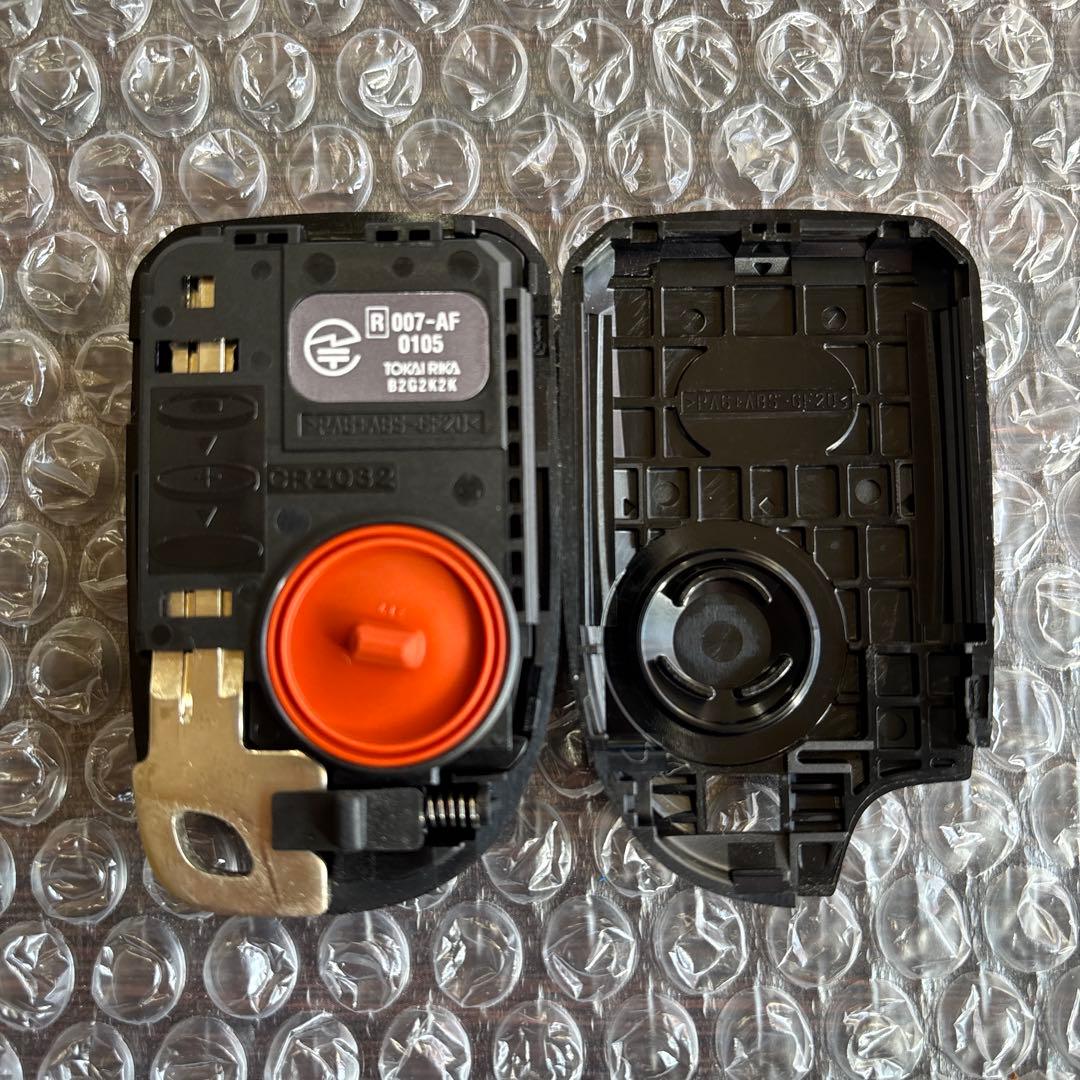 美品　トヨタ　ハイエース純正スマートキー両側パワスラ付き007-AF0105