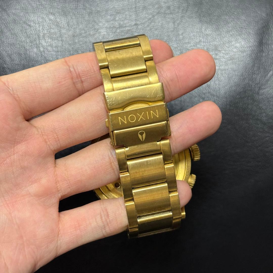 箱付き NIXON ニクソン 腕時計 ゴールド 48-20 CHRONO