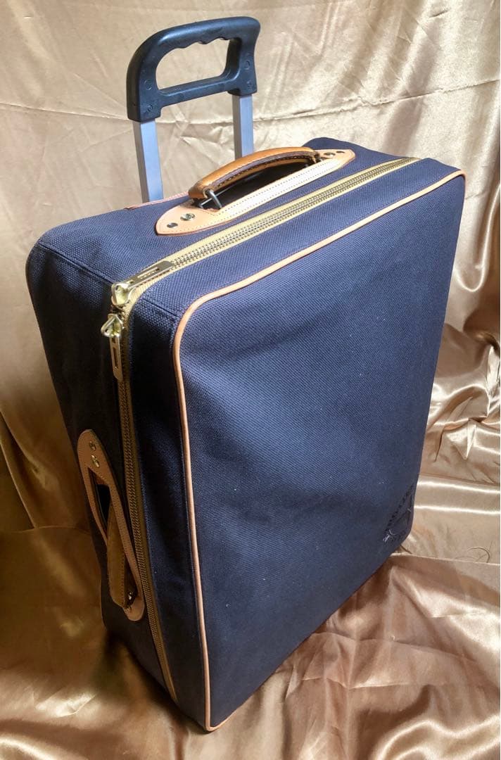 GLOBE TROTTER サファリブラウン