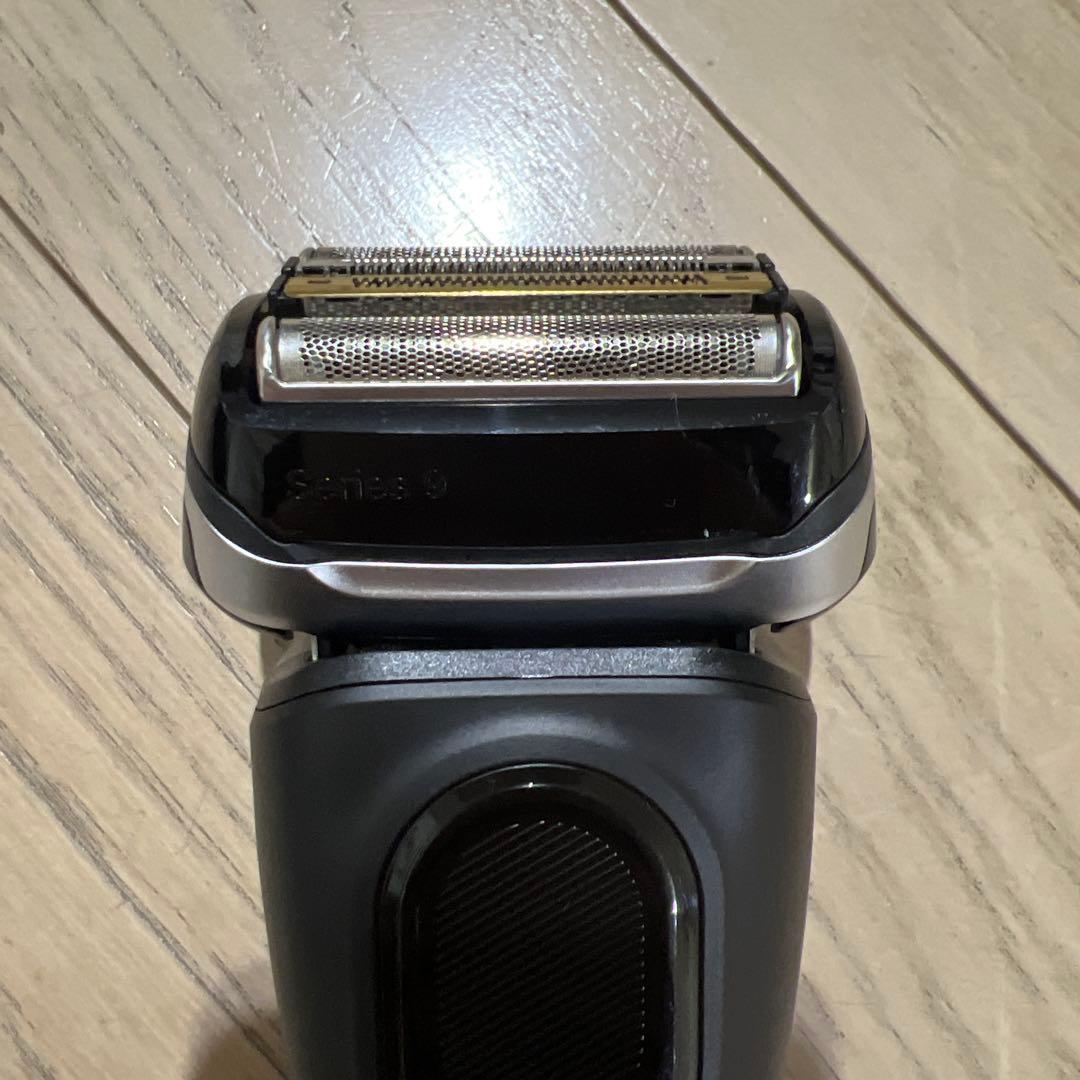 BRAUN Series9 sport+ 本体＆充電コード